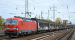 DB Cargo AG [D] mit  193 387  [NVR-Nummer: 91 80 6193 387-8 D-DB] und Ganzzug Schiebewandwagen am 27.10.20 Durchfahrt BF.