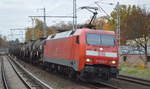 DB Cargo AG [D] mit  152 046-9  [NVR-Nummer: 91 80 6152 046-9 D-DB] und einem Kesselwagenzug (geschmolzenes Schwefel) am 18.11.20 Bf.