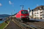 DB Cargo Siemens Vectron 193 339-9 mit KLV Zug in Rüdesheim (Rhein) am 09.01.21