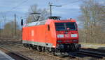 DB Cargo AG [D] mit  185 004-9  [NVR-Nummer: 91 80 6185 004-9 D-DB] am 21.01.20 Durchfahrt Bf.