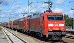 DB Cargo AG [D] mit der Doppeltraktion  152 103-8  [NVR-Nummer: 91 80 6152 103-8 D-DB] +  152 053-5  [NVR-Nummer: 91 80 6152 053-5 D-DB] und Erzzug (leer) am 12.10.21 Durchfahrt Bf.