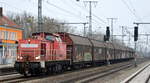 DB Cargo AG (D) mit  298 317-9  [NVR-Nummer: 98 80 3298 317-9 D-DB] und Übergabezug am 25.11.21 Durchfahrt Bf.