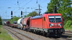 DB Cargo AG [D] mit  187 175  [NVR-Nummer: 91 80 6187 175-5 D-DB] und gemischtem Güterzug am 09.05.22 Durchfahrt Bf.