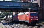 DB Cargo AG, Mainz mit ihrer  152 099-8  [NVR-Nummer: 91 80 6152 099-8 D-DB] und einem Tankcontainerzug Richtung Hamburger Hafen am 30.07.24 Höhe Bahnhof Hamburg Harburg.