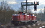 DB Fahrwegdienste GmbH, Frankfurt (Main) mit  212 036-8  [NVR-Nummer: 92 80 1212 036-8 D-DB] +  212 310-7  [NVR-Nummer: 92 80 1212 310-7 D-DB] am 27.01.21 Berlin Blankenburg.