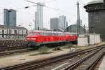 DB Fernverkehr 218 810-0 am 15.12.18 in Frankfurt am Main Hbf vom Bahnsteig aus fotografiert