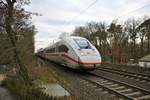 DB Fernverkehr ICE4 412 012 am 19.01.20 in Frankfurt am Main Forsthaus von einen Gehweg aus fotografiert