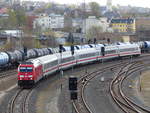 DB 245 022 TRAXX DE ME (9280 1245 022-9 D-DB) mit einem IC beim rangieren in Gera am 14.4.2020