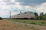 Als ICE 278 (Interlaken Ost - Berlin Ostbahnhof) fuhr am späten Mittag des 03.06.2020 der 401 073-2  Basel  nördlich von Waghäusel über die KBS 700 in Richtung Mannheim.