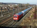 Am 10.2.2022 fährt der IC Düsseldorf-Gera wieder wie gewoht mit 245 022 in Gera ein.