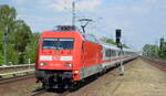 DB Fernverkehr AG [D] mit  101 139-4   [NVR-Nummer: 91 80 6101 139-4 D-DB] und IC Richtung Bf.