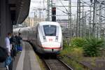 STUTTGART, 20.09.2021, ein ICE bei der Einfahrt in Stuttgart Hbf