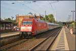 DB 101 121-2 mit einem IC am 05.09.2014 bei der Durchfahrt durch den Bahnhof Uelzen