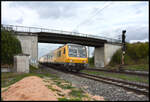 DB Netzinstandhaltung 218 477-8 schiebt einen Messzug am 23.09.2024 durch Retzbach-Zellingen in Richtung Würzburg.