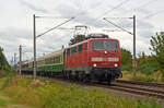 Mit einem Säuferzug zum Flughafen Leipzig/Halle rollte 111 137 am 13.09.24 durch Greppin Richtung Bitterfeld.