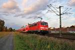 DB Regio 111 100 mit Doppelstockwagen und 111 xxx und nochmal Doppelstockwagen in Rodenbach (Main Kinzig Kreis) am 17.09.19