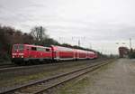 DB Reggio 111 108-7 mit drei Doppelstockwagen und 111 100-4 als BR 442 Ersatzgarnitur am 04.12.20 in Ostheim bei Nidderau