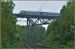 RE21061 mit 445.012 erscheint 2 Minuten später nach der Schleife auf der oberen Ebene zur Rendsburger Hochbrücke.