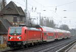 DB Regio AG, Region Nordost mit  147 014  [NVR-Nummer: 91 80 6147 014-5 D-DB] und dem RE3 Richtung Stralsund Hbf.