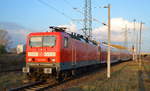 DB Regio AG, Region Nordost mit  143 238  ( NVR-Nummer   91 80 6143 238-4 D-DB ) mit dem RB14 bei der Einfahrt Bf.