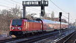 DB Regio AG - Region Nordost mit ihrer  147 018  [NVR-Nummer: 91 80 6147 018-6 D-DB] und dem RE3 nach Schwedt(Oder) am 08.02.23 Berlin Pankow.