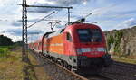 DB Regio AG - Region Nordost mit ihrer  182 020  [NVR-Nummer: 91 80 6182 020-8 D-DB] und dem RE2 nach Cottbus Hbf. am 24.07.24 Einfahrt Bahnhof Lübben (Spreewald).