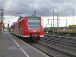 426 517-9 als RB37 nach Duisburg-Entenfang, an seinem letzten Einsatztag vor dem Schienenersatzverkehr, der bis Ende August 2019 den RB37 befahren wird, hält am HP Duisburg-Bissingheim.