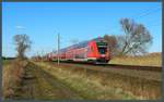 Geschoben von 146 029 und angeführt von Steuerwagen  Jenny Marx  rollt der RE 20 nach Magdeburg am 05.03.2021 durch die Altmark bei Tangerhütte.