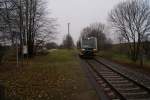 VT 672 905 der Burgenlandbahn aus Sten kommend,vor Einfahrt in HP Krauschwitz, am 22.11.2010