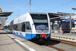 946 629-2+946 626-8 als Überführung von Rostock Hbf nach Seebad Heringsdorf bei der Ausfahrt im Rostocker Hbf.24.03.2017