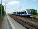 Wer nach Stralsund oder nach Greifswald fahren will,der mu gut 2h warten bis endlich ein Zug in Wstenfelde hlt.Im kleinen Bahnhof halten nur Zge der UBB.Hier ist es 646 105 und 646 109 die sich am