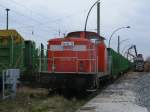 UEG 345 100,am 12.April 2012,auf der Ladestrae in Bergen/Rgen im Einsatz als Rangierlok.