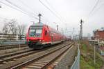 RB Regio Doppelstocksteuerwagen am 06.01.20 in Frankfurt am Main von einen Gehweg aus fotografiert