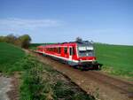 628-628 düst als REX5963 kurz vor Peterskirchen in Richtung Linz/Hbf.; 110410