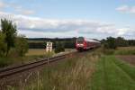 Ein Doppelstockzug von Mühldorf nach München Hbf, geschoben von einer Diesellok der BR 245, passierte am 06.09.15 Unterschwillach und Kilometer 25.2.