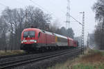 DB Systemtechnik 182 506 zieht durch Solingen die Innovativen Güterwagen. Am 04.03.2021