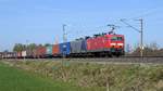 DB Regio 143 963, vermietet an DeltaRail, und DeltaRail 143 069 (ex RBH 102) mit KT 50376 Hamburg-Billwerder - Rheinhausen (Hüde, 15.04.2020).