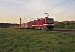 243 864 und 243 179 (DeltaRail) fuhren am 17.05.20 einen Container auf der Umleitungsstrecke durch Großeutersdorf.