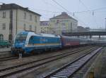 Die 183 002 mit dem ALEX von Mnchen nach Hof bei der Einfahrt in Regensburg HBF am 21.12.2007 