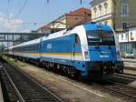 183 004 mit Alex Wagen am 10.6.2008 in Regensburg.