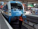 183 002(ALEX) erhlt im Mnchener-Hbf eine kleine Wsche;110513