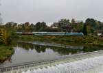 183 005 mit einem ALX nach Regensburg am 20.10.2012 unterwegs bei Moosburg.