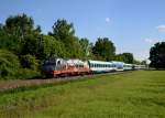 183 001 mit einem ALX am 08.06.2013 bei Mnchen-Feldmoching.