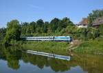 183 002 mit einem ALX nach Hof am 07.09.2013 bei Moosburg.