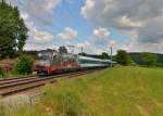 183 001 mit einem ALX nach München am 31.05.2014 bei Artlkofen.