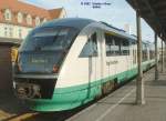 Desiro (BR 642) der Vogtlandbahn nach Weiden/Oberpfalz am 02.02.2002 im Bahnhof Hof.