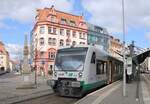 Vogtlandbahn DLB VT 565 (95 80 0650 565-4 D-DLB) als VBG 81363 nach Falkenstein (Vogtl), am 03.04.2023 an der Haltestelle Zwickau Zentrum.