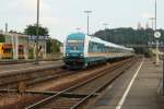 223 064 bei der Einfahrt Bahnhof Schwandorf mit Ziel Hof(Hbf).