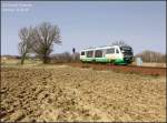 VT07 der Vogtlandbahn ist hier - gemietet von der ODEG - als OE92481 Hoyerswerda-Grlitz bei Litschen(Lohsa) unterwegs.