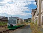 654 038 (VT38) als VBG83117 in Klingenthal, 11.9.09.